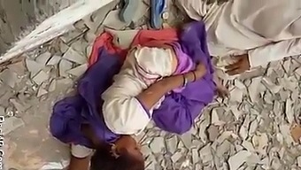 From Kissing To Hardcore: A Desi Girl'S Homemade Video