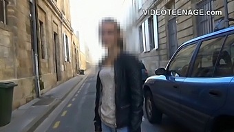 Montaggio Di Audizioni Per Adolescenti Amatoriali Con Partecipanti Timidi