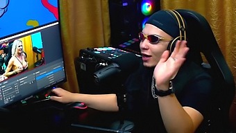 Sheepy Milf Paljastaa Isot Tissinsä Podcastin Aikana Ja Antaa Ruanille Kasvohoidon - Podcast Papum Ei Barraco!