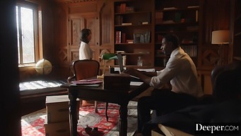 Valentina'S Naughty Office Affair With Her Boss'S Big Cock