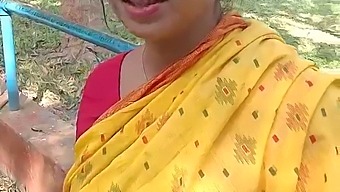 Desi Het Sexig Bhabi I En Het Bangladesh Möte